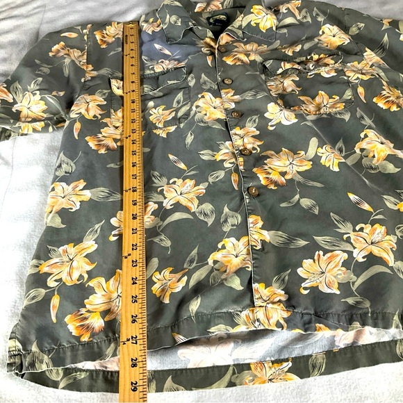 Tommy Bahama Men’s Gray Green Sz Lg Honeysuckle Button Down 100% Rayon Shirt - Picture 4 of 8